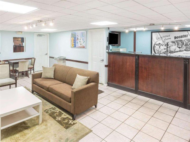 Super 8 By Wyndham Decatur/Lithonia/Atl Area Exterior foto